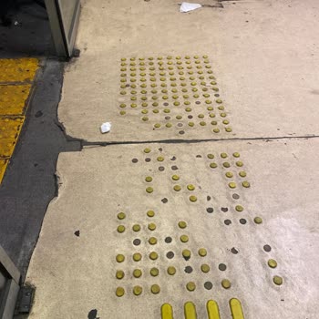Şişli Hamidiye Etfal Eğitim ve Araştırma Hastanesi Hastane Temizliği Ve Donanımlar Üzerine Değerlendirme