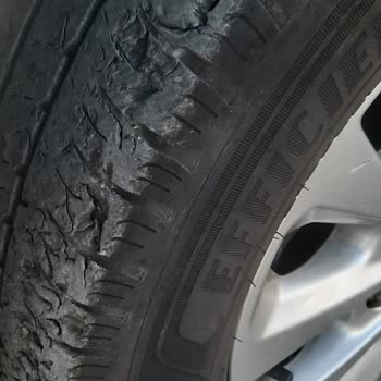 Kar Rent A Car Kiralık Araçta Teker Sorunu