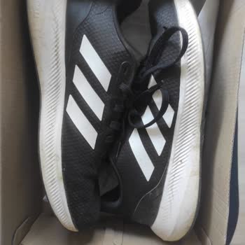 Deichmann Ayakkabım 3-4 Ay Gibi Sürede Yıprandı