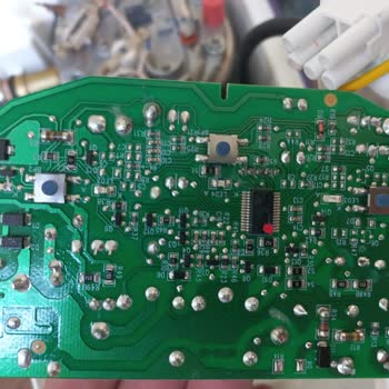 Tefal, Buhar Kazanlı Ütünün Elektronik Kartı Bulunmuyor