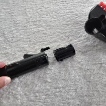 Bissell Halı Yıkama Makinesi Başlık Aparatı Kırıldı.