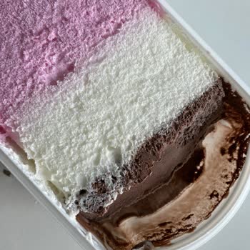 Algida Dondurma İçi Kaşık İzi Ve Yarısı Yok