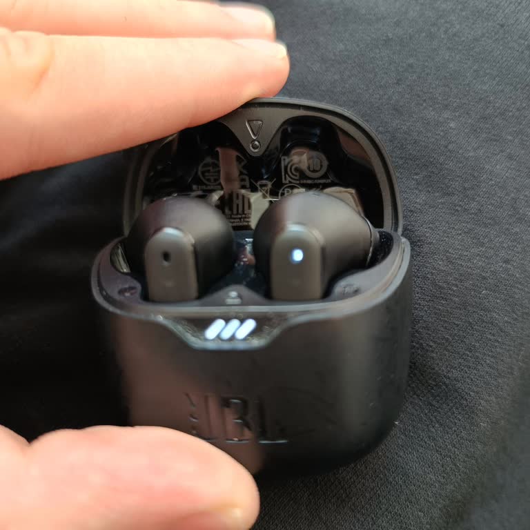 JBL Tune Flex Sol Kulaklık Şarj Almıyor