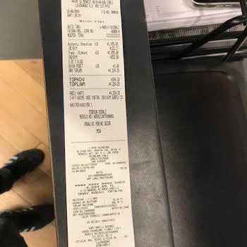 Skechers Marka Ayakkabı Satın Aldım 2 Hafta İçinde Yırtıldı