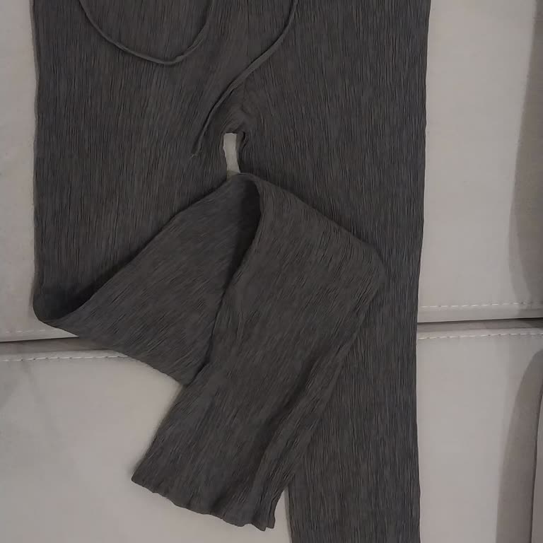 Zara Dokulu Pantolonun Çekme Sorunu