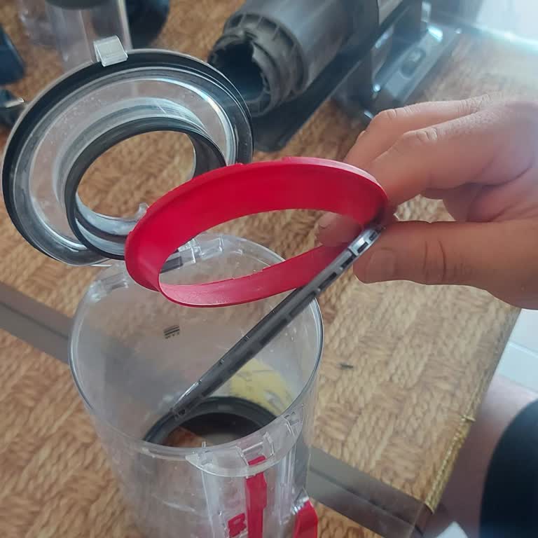 Dyson Kablosuz Süpürge: Toz Haznesi Sorunu Ve Yüksek Onarım Maliyeti