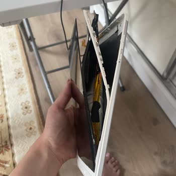 Genpa Turkcell'den Aldığım Hometech Markalı Tabletin Bataryası Şişti Patladı