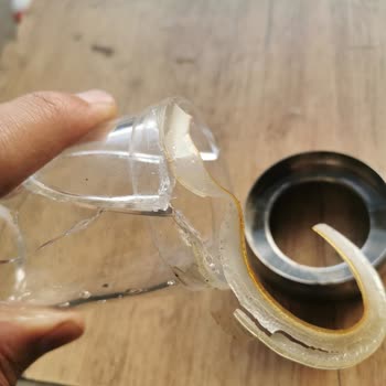 Mr.Eds MR. Eds E24 Big Boss Eco. Gold Nargilemin Camı Kırıldı