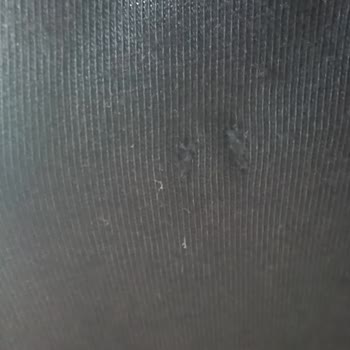 H&M Defective T-Shirt Delivery Complaint