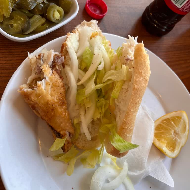 Serkan Hamza Midye Adı Levrek Ekmek Ama Sadece Soğan Ekmek