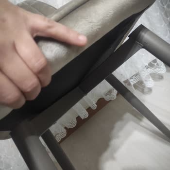 Evkur Sandalyeler Kötü Montajı