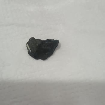 Amigo Kuruyemiş İçinde Taş Çıktı