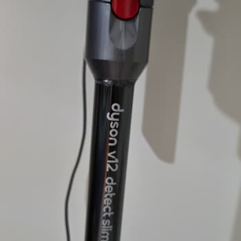 Dyson V12 Süpürgemizin Borusu Kırıldı. Stok Yok