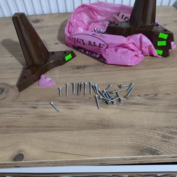 Confident AVM Sihirli Sehpa Ve Koltuklarda Hayal Kırıklığı