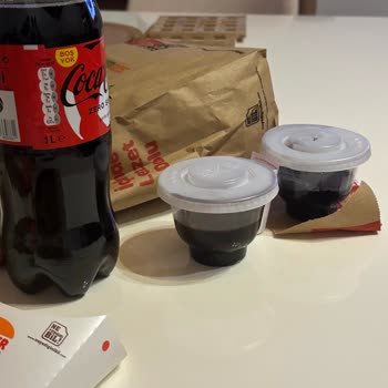 Burger King Ne Olduğu Belli Olmayan Tatlı