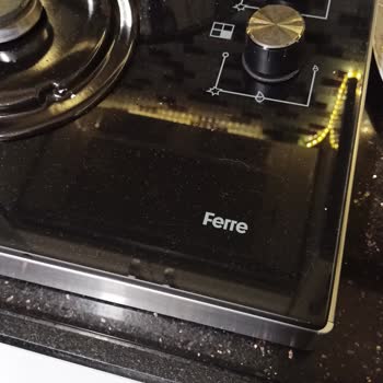 Ferre Set Üstü Cam Ocak