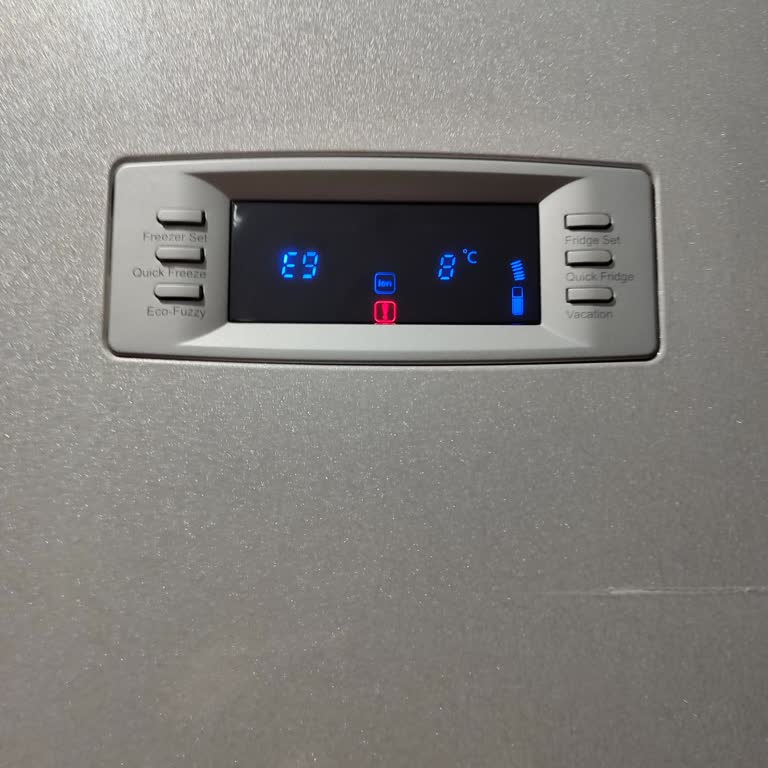 Arçelik Nfy 5194marka Şimdi E9 Uyarısı Veriyor