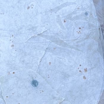 BİM Küflü Lavaş Satıyor