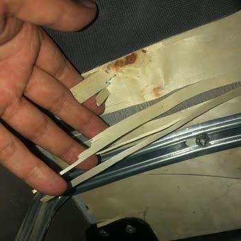 THY Sıkışan Uçak Kapısı Ve Hasar Görüp Tazmin Edilmeyen Bavul Skandalı