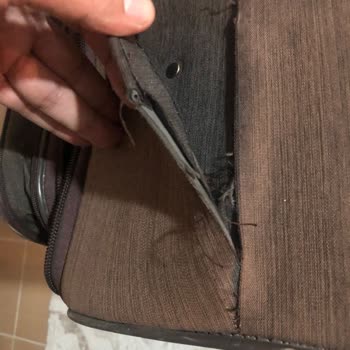 THY Sıkışan Uçak Kapısı Ve Hasar Görüp Tazmin Edilmeyen Bavul Skandalı