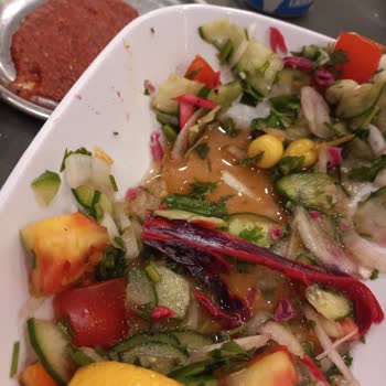 Sineklerin İstilasına Karşı Kötü Hizmet: Köfteci Yusuf'ta Rahatsız Edici Deneyim