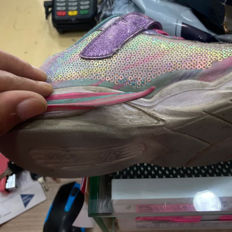 Skechers Pişmanlıktır... Ürününün Arkasında Durmuyor