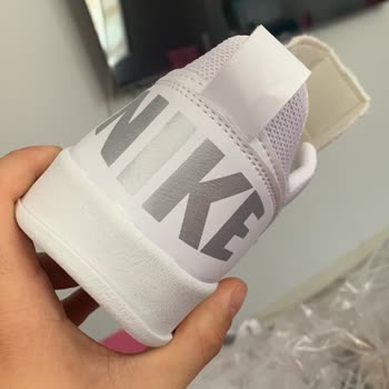 Papuckombinim Resmen Yanlış Ayakkabı