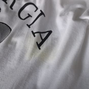 The Pink Stuff Leke Çıkarıcı Sarı Leke Bıraktı.