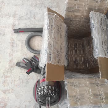 Dyson Servisi Eksik Parça Gönderimi, Müşteriye Terbiyesizlik.