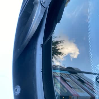 BMW Plastik Parça Çatlamaları