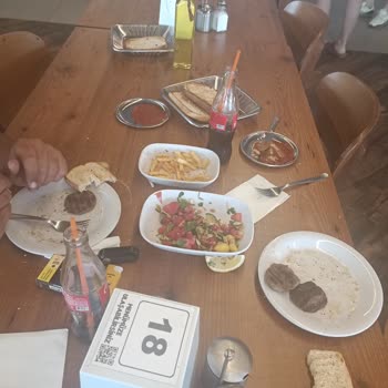 Polatlı Köfteci Yusuf'ta Hijyen Sorunu Ve Sinek İstilası