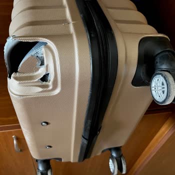 Ajet Havayolu Valiz Hasar Hizmeti Vermiyor!