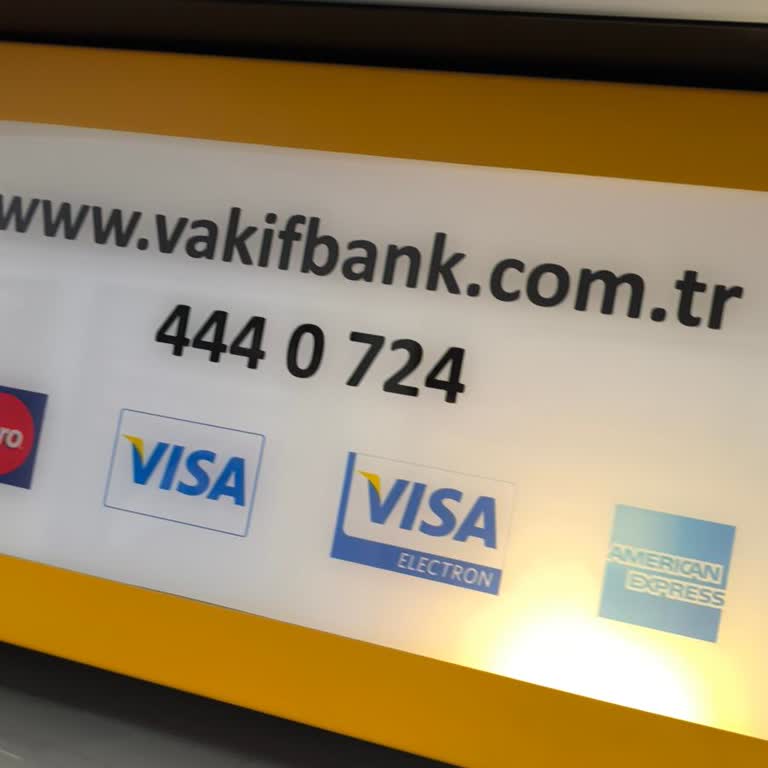 VakıfBank ATM'si Parama El Koydu