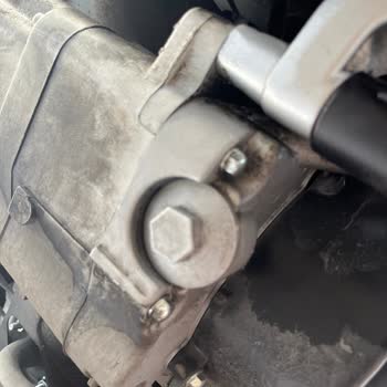 Uçar Motor Servis Beceriksizliği! Ulaşılamayan Telefon...