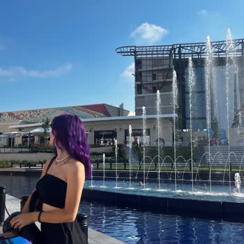 Palette Mor Boya Kırmızı Yaptı