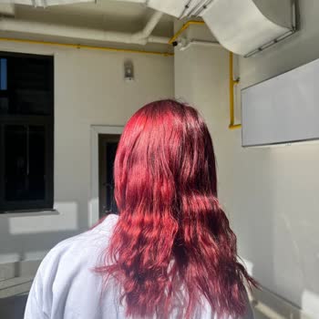 Palette Mor Boya Kırmızı Yaptı