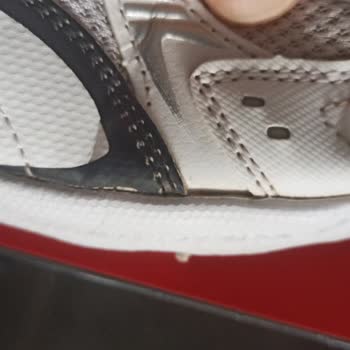 In Street Puma Ayakkabıda Üretim Hatası Ve İade Sorunu