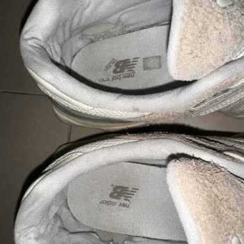 Hilltown AVM Sneaks Up Mağduriyeti (New Balance Üründe Deformasyon)