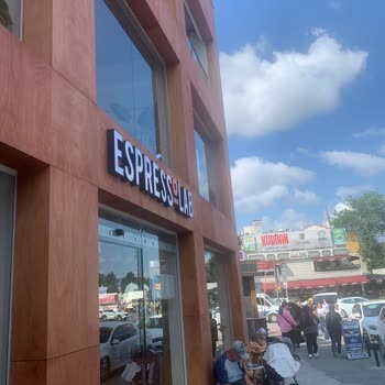 Espressolab Eyüpsultan Meydan. Çalışanların Sorumsuzluğu.