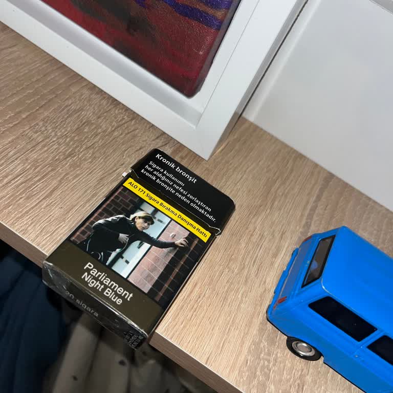 Zara Online Gelen Ürünün İçinden Sigara Ve Çakmak Çıkması