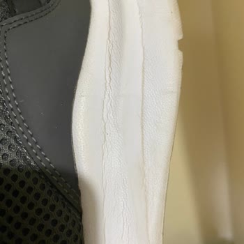 Kinetix Bir Hafta Giydim Ve Ayakkabının Astarı Yırtıldı Tabanı Çatladı