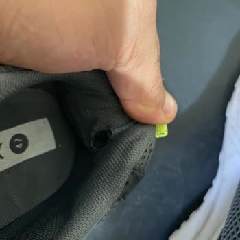 Kinetix Bir Hafta Giydim Ve Ayakkabının Astarı Yırtıldı Tabanı Çatladı