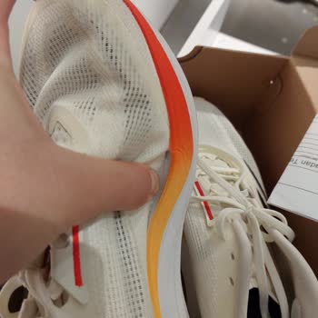 Adidas Kusurlu Ürün Red.