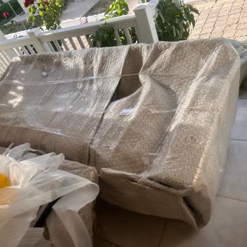 Home Sweet Home Kervan Sattığı Malın Arkasında Durmuyor