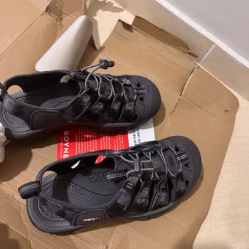 Boyner Keen Sandalet Sahte Olmasından Şüpheleniyorum