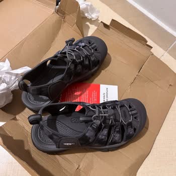 Boyner Keen Sandalet Sahte Olmasından Şüpheleniyorum