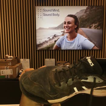 Asics Soles Split Apart in 3 Months