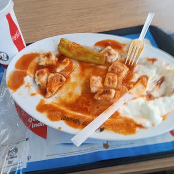 Usta Dönerci Mecidiyeköy Buz Gibi İskender