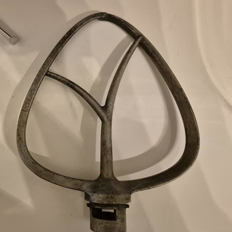 Arzum Hamur Yoğurma Makinesi Aparatında Kararma Oldu