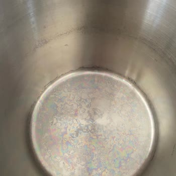 İlk Kullanımda Lekelenen Fissler Düdüklü Tencere